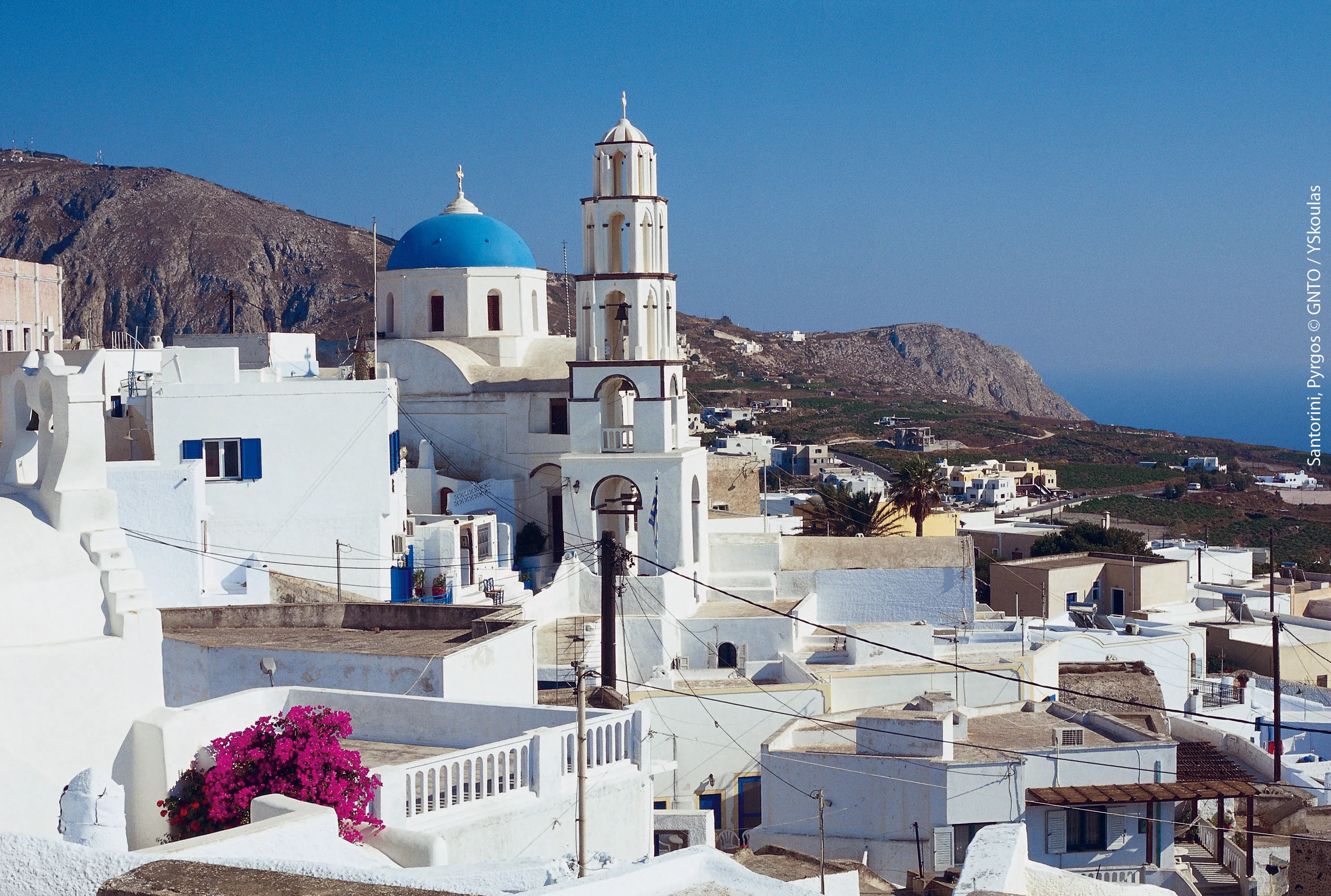 Santorini Pyrgos (por YSkoulas - GNTO)