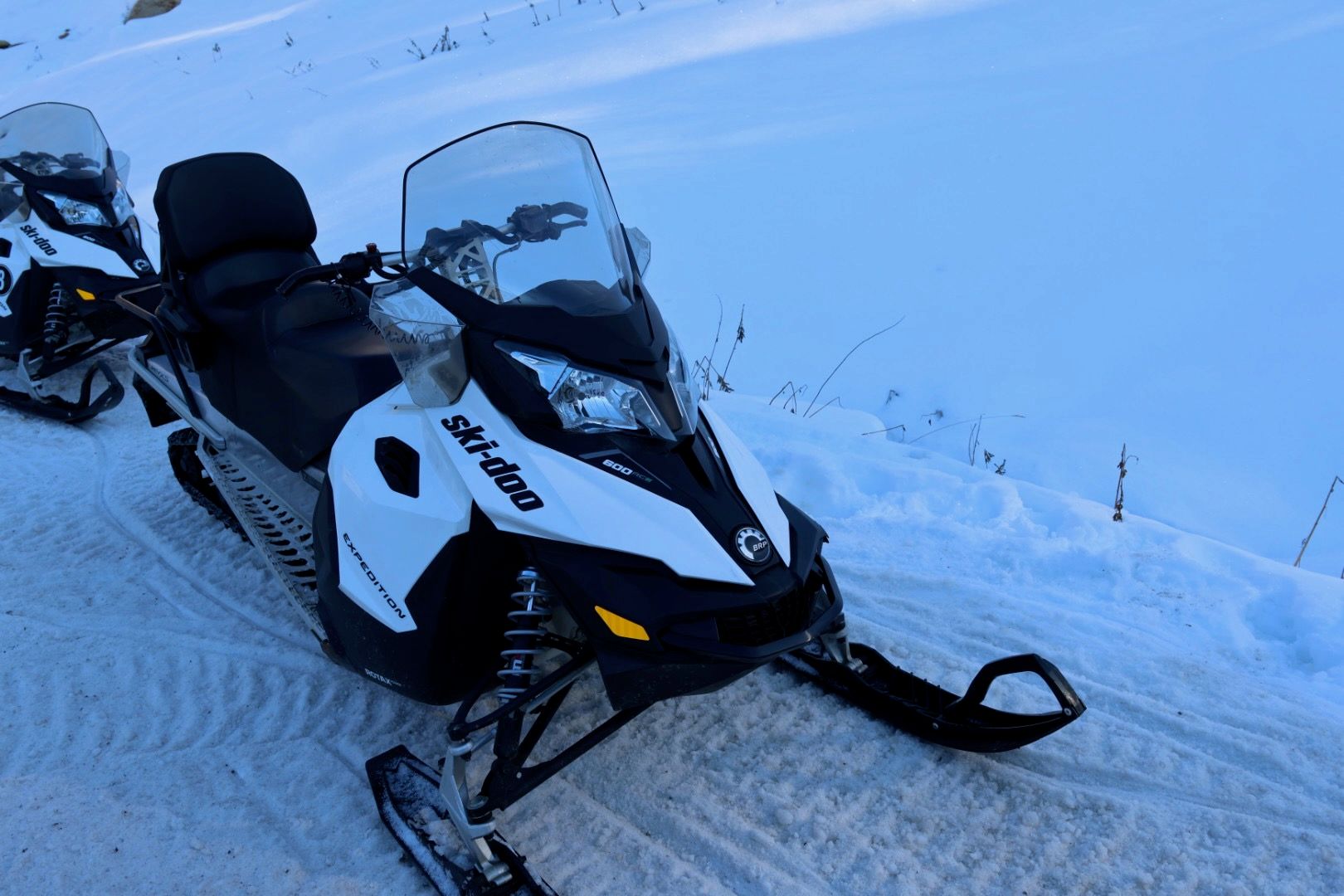 Moto de neve em Bariloche em passeio de inverno