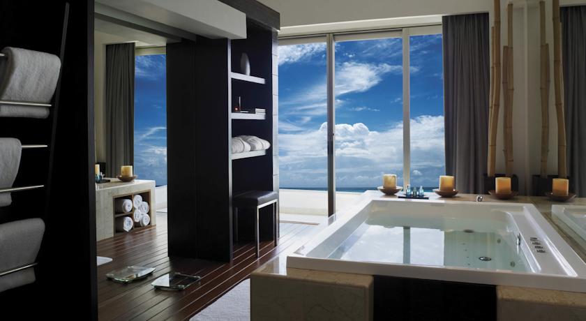 Live Aqua Beach Resort Cancun - Boulevard Kukulcan, km 12.5, Zona Hoteleira