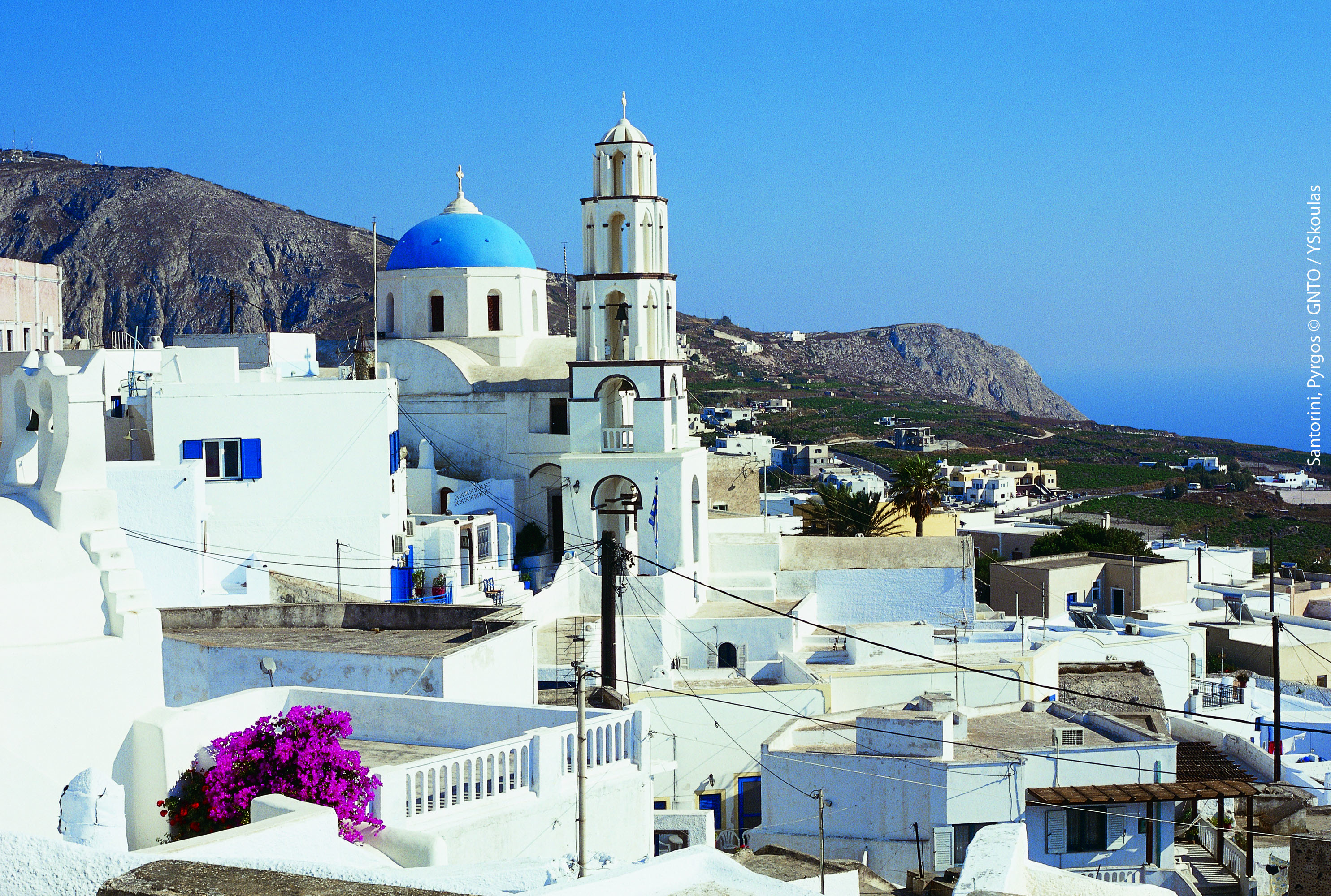 Santorini Pyrgos (por YSkoulas - GNTO)
